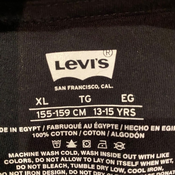 NWOT LEVI'S T-Shirt Long Sleeve Crew Neck 100% Cotton Graphic Design Girl's XL - Picture 6 of 7